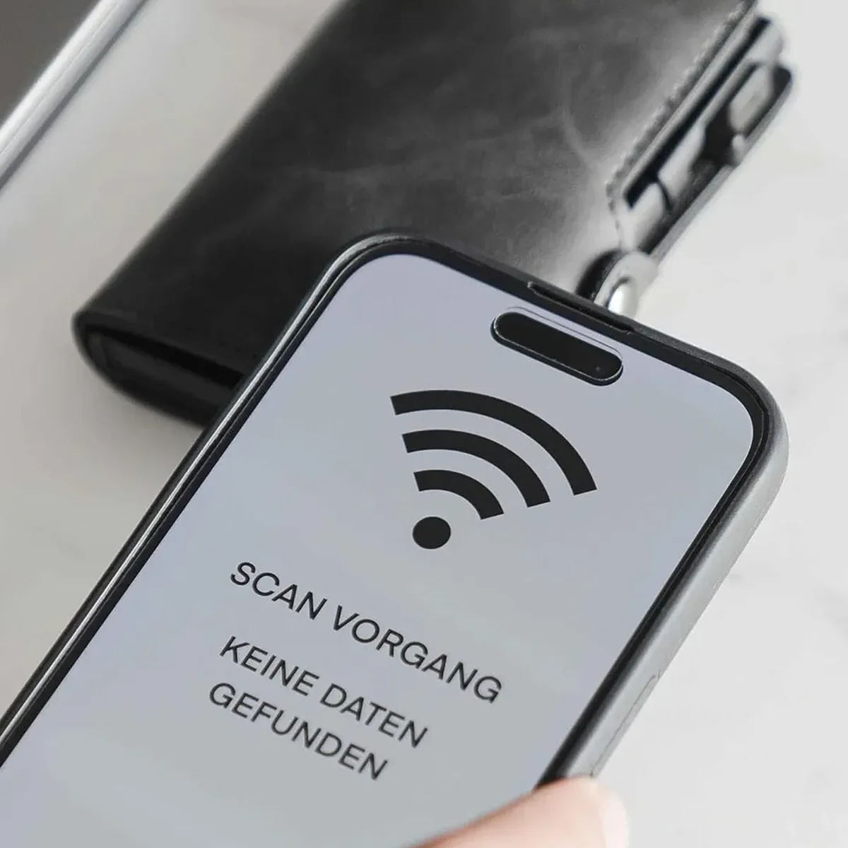 Aluminium-Case im RFID-Testmoment